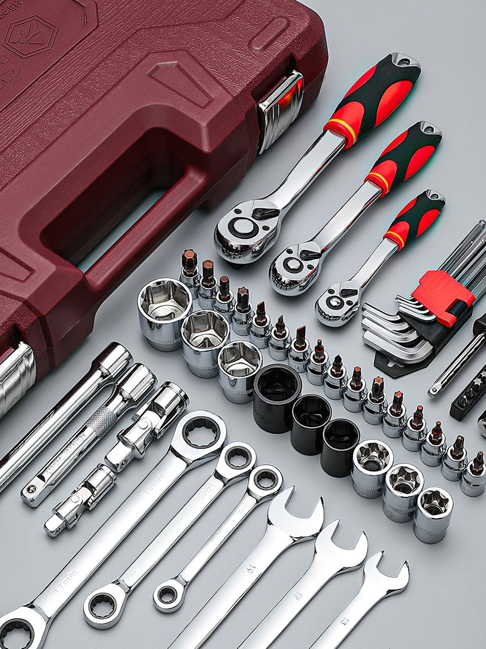 Peran Material Handling & Lifting dalam Efisiensi Gudang dan Industri